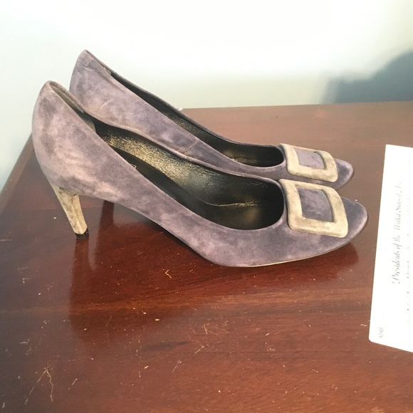 Roger Vivier Midnight Blue buckle pumps - Picture 2 of 8